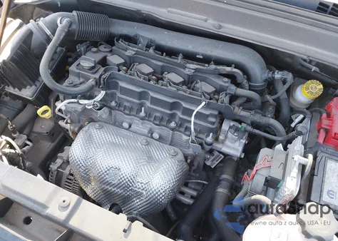 2021 Jeep Renegade Latitude 4X4 из США, поврежденный, VIN ZACNJDBB3MPN36642